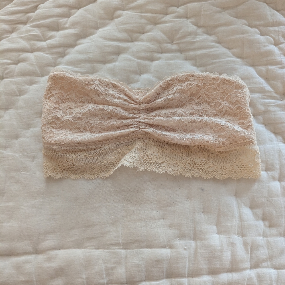 Aerie Lace Bandeau in Cream